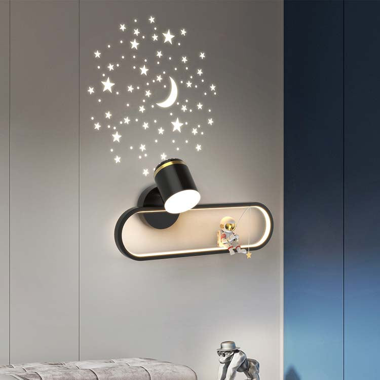 AstroLys – astronaut vägglampa med svävande stjärnor/Vit – | Dinvardagsshop
