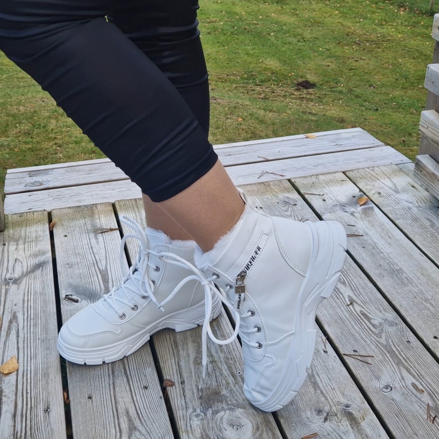 FrostyWalk– Vinterkängor med plyschfoder/Vit