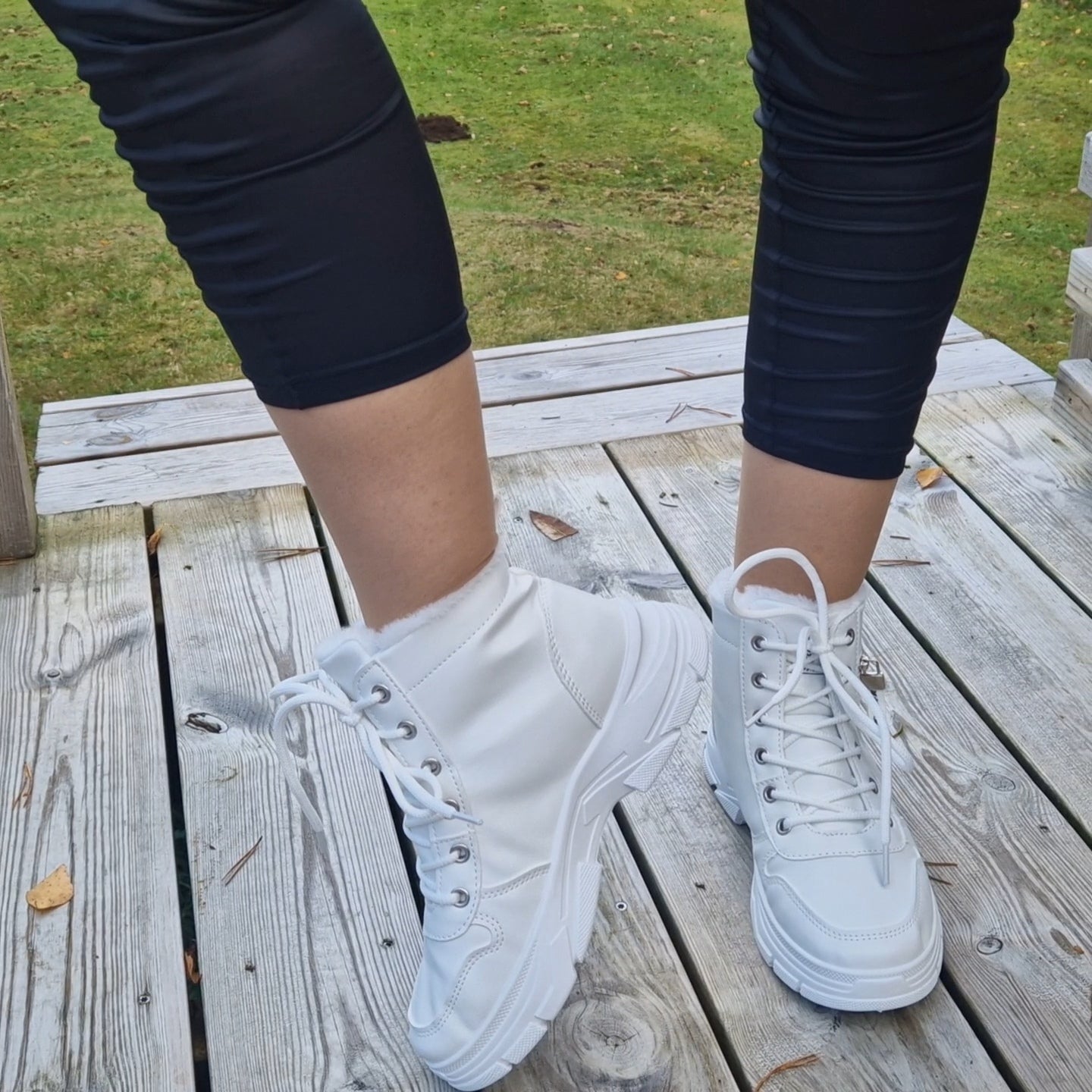 FrostyWalk– Vinterkängor med plyschfoder/Vit