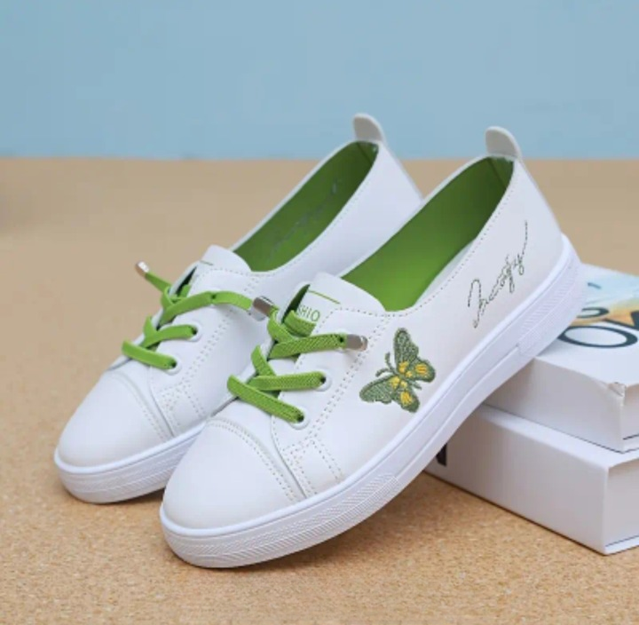 Liva-Sneakers med Brodyr Vit/Rosa